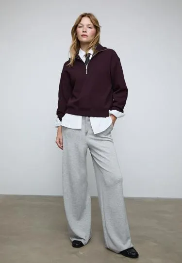 Толстовка с высоким воротником на молнии