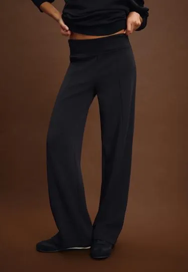 Брюки-джоггеры прямого кроя с отстрочкой и мягкой текстурой- Заказать в России