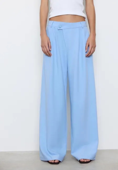 Повседневные брюки в полоску с перекрестной талией- Заказать в России