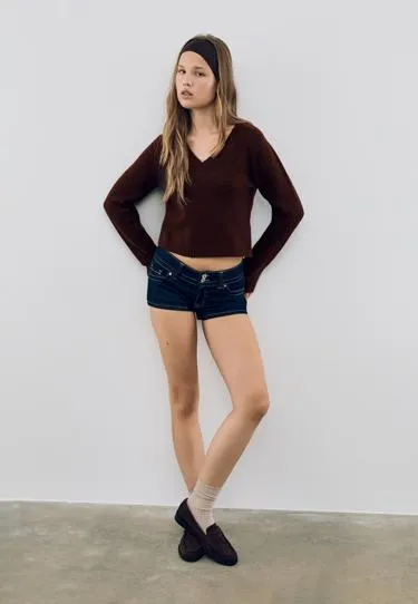 Укороченный трикотажный джемпер с мягкой текстурой- Заказать в России