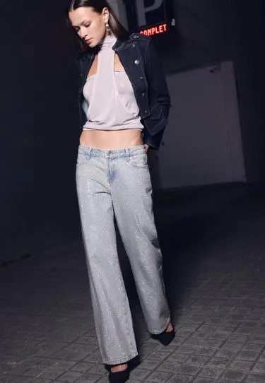 Lowrise straightleg jeans with rhinestones One Dilemma