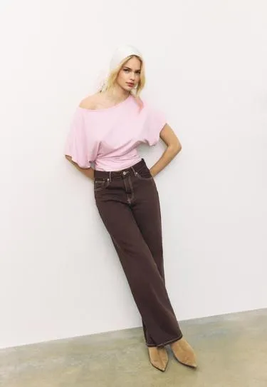 Футболка с вырезом-лодочкой и короткими рукавами- Заказать в России