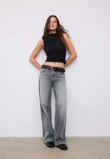 Футболка из присборенной полупрозрачной ткани