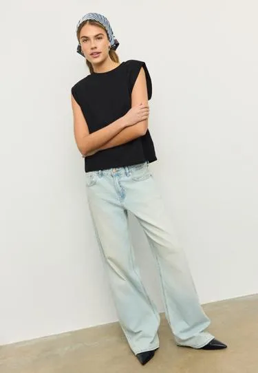 Базовая футболка с подплечниками- Заказать в России