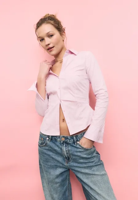 Приталенная базовая рубашка в полоску- Заказать в России