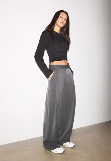 Брюки BARREL со складками- Заказать в России