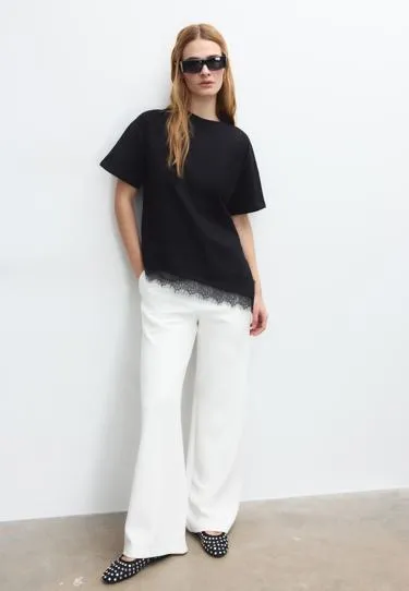 Футболка с короткими рукавами и кружевной отделкой по низу- Заказать в России