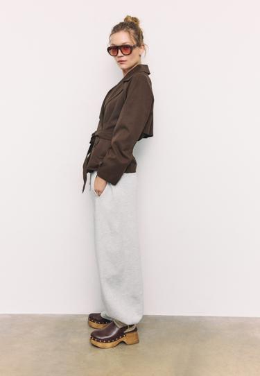 Stradivarius Короткий струящийся тренч с поясом