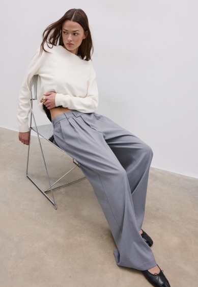 Stradivarius Повседневные брюки в полоску с перекрестной талией купить с доставкой.