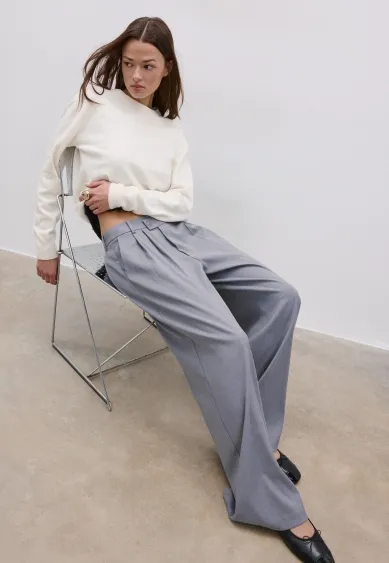 Повседневные брюки в полоску с перекрестной талией