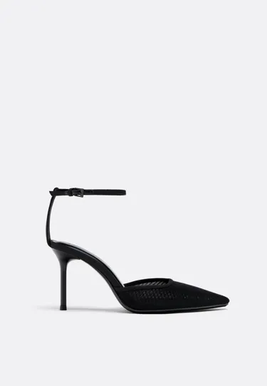 Туфли на каблуке из плотной сетки