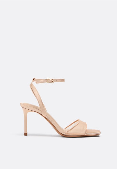 Stradivarius Босоножки на каблуке с атласным эффектом купить с доставкой.