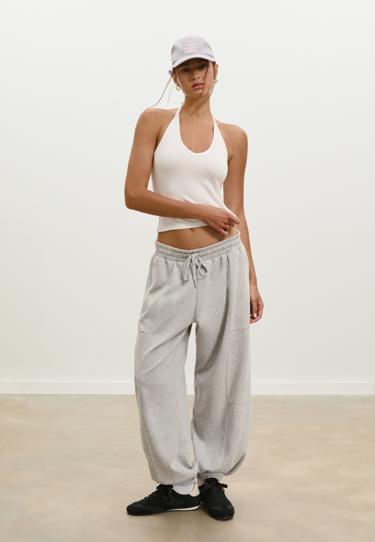 Stradivarius Топ халтер с завязками купить с доставкой.