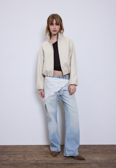 Stradivarius Куртка-бомбер с мягкой текстурой и объемным силуэтом