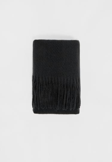 Stradivarius Шарф из ворсистой пряжи купить с доставкой.