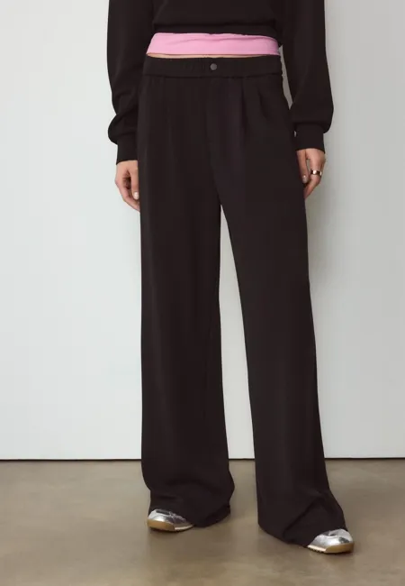 Мягкие брюки с защипами- Заказать в России