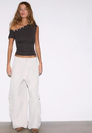 Асимметричная футболка на пуговицах- Заказать в России