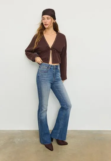 Джинсы клеш стрейч D74 с разрезами- Заказать в России