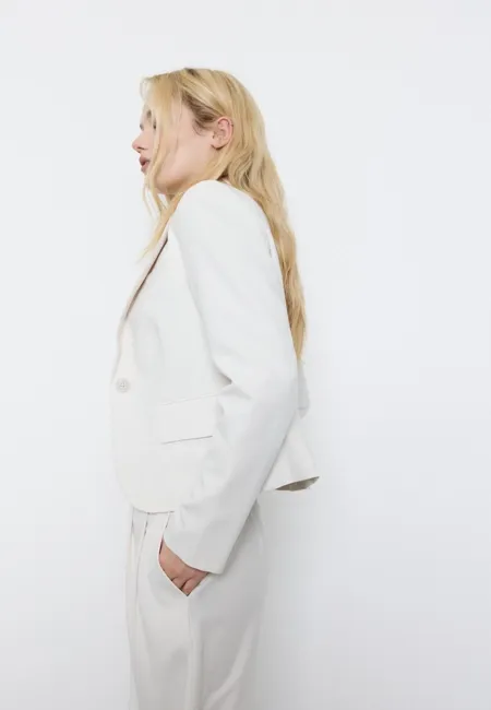 Укороченный пиджак