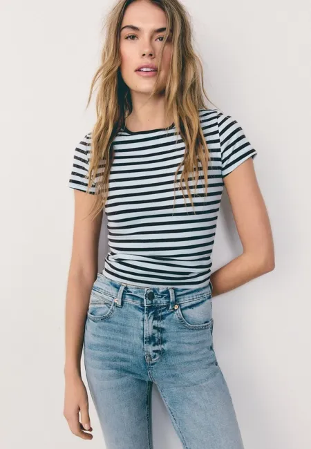 Базовая футболка зауженные в полоску- Заказать в России