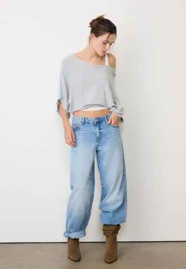 Свитер с вырезом-лодочкой и наложением- Заказать в России