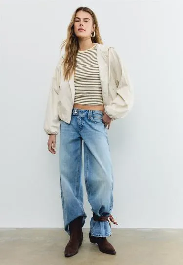 Базовая куртка из нейлона с капюшоном- Заказать в России