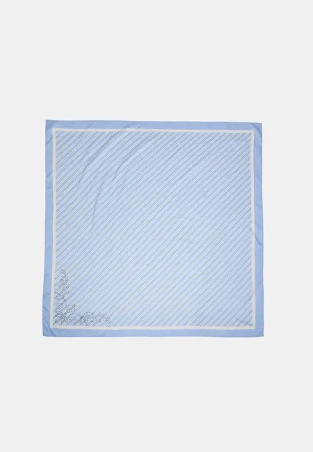 Платок в диагональную полоску с декоративными элементами