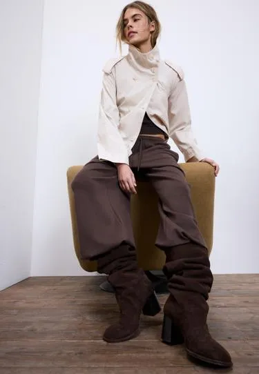 Тренч с высоким воротом и поясом- Заказать в России