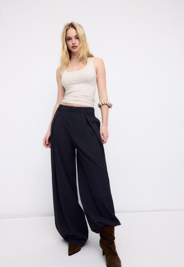 Майка из полиамида с широкими бретелями- Заказать в России