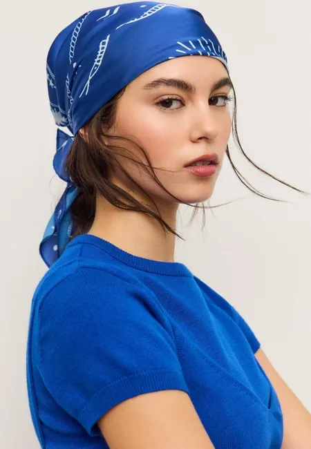 Платок со шнурком-сердечком- Заказать в России