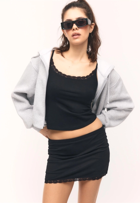 Stradivarius Топ на бретелях с кружевом