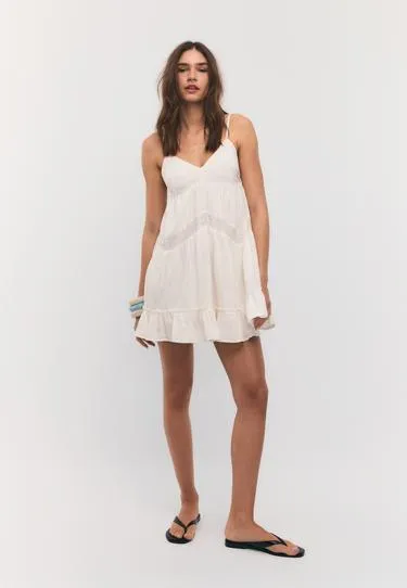 Короткое платье с кружевной отделкой- Заказать в России