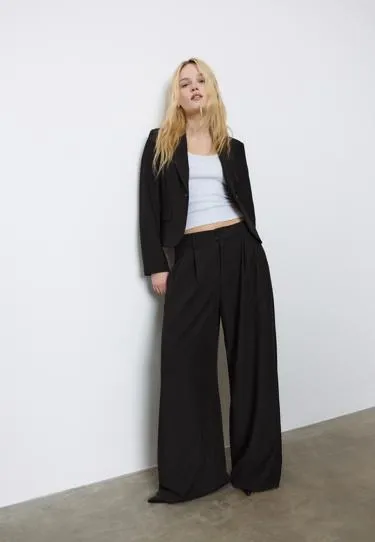 Регулируемые брюки очень широкого кроя- Заказать в России