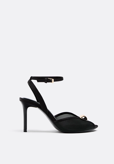 Босоножки на каблуке из сетки с металлическими деталями- Заказать в России