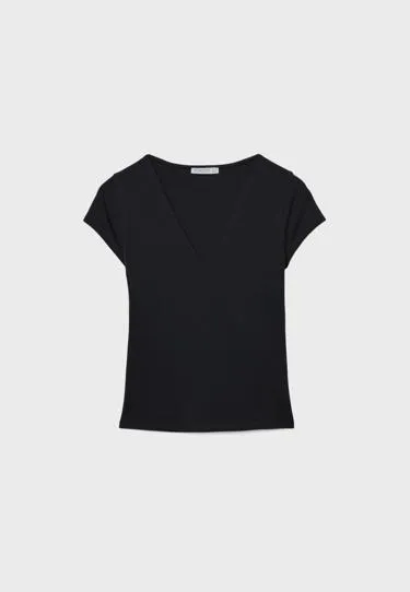 Футболка с короткими рукавами и V-образным вырезом- Заказать в России