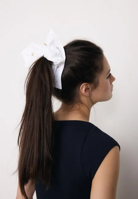 Набор из 2 резинок для волос с вышивкой- Заказать в России