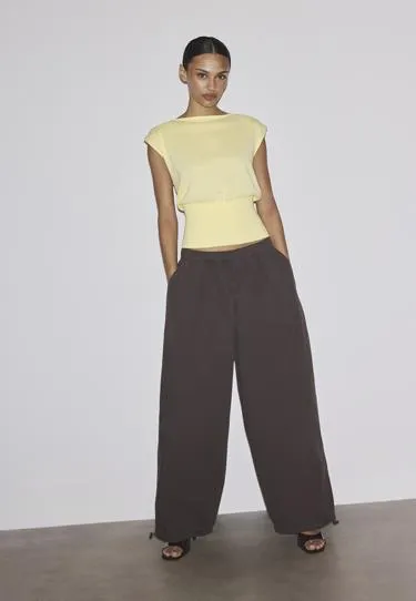 Вязаный топ с поясом