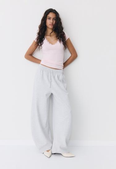 Stradivarius Футболка в рубчик с V-образным вырезом и кружевом