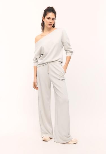 Stradivarius Толстовка с открытым плечом, мягкая на ощупь купить с доставкой.