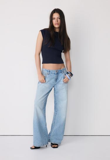 Stradivarius Базовая футболка с вырезом «лодочка» купить с доставкой.