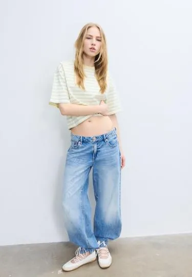 Полосатая футболка с короткими рукавами