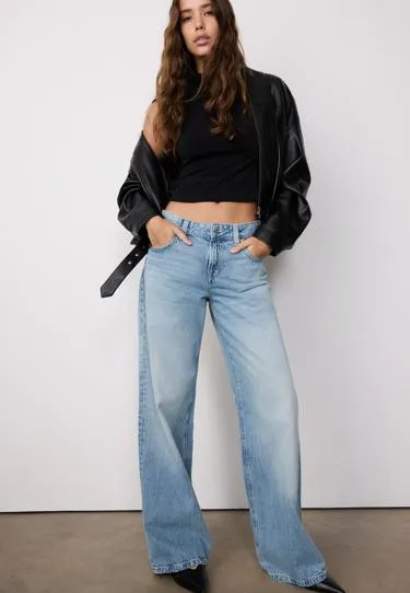 Джинсы с низкой посадкой и широкими штанинами со звездой- Заказать в России