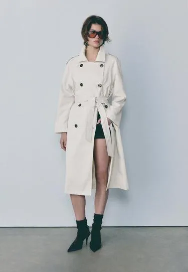 Длинный струящийся тренч