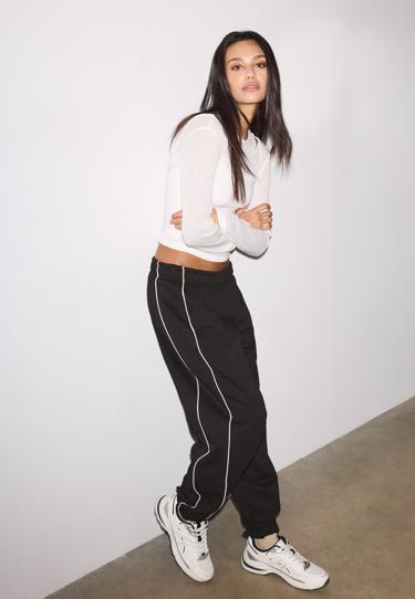 Stradivarius Брюки-джоггеры с кантом