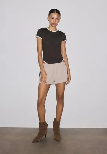 Боди с вырезами на спине