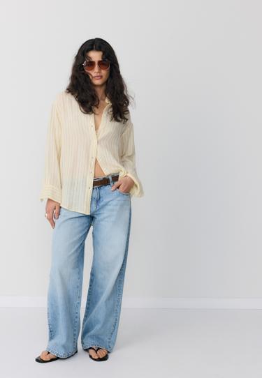 Stradivarius Базовая рубашка из двух видов ткани купить с доставкой.