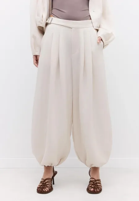 Брюки-баллоны с пряжкой