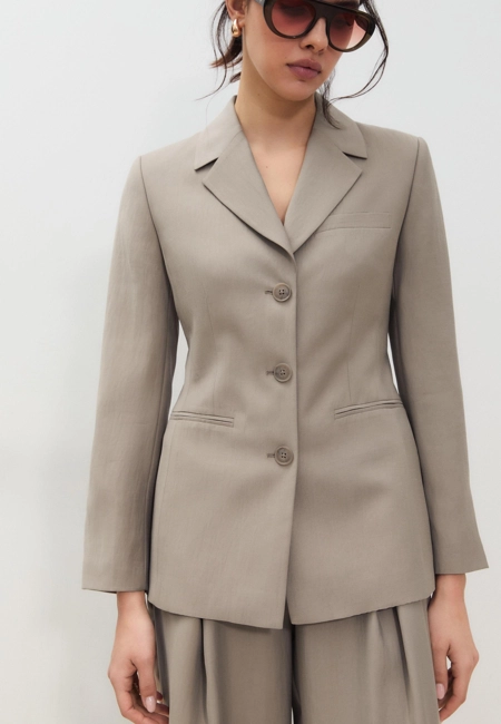 Stradivarius Приталенный блейзер на 3 пуговицах