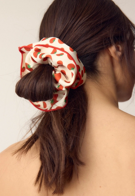 Stradivarius Набор из 2 больших резинок для волос купить с доставкой.