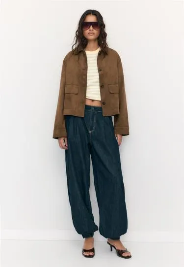 Куртка с карманами из искусственной замши- Заказать в России